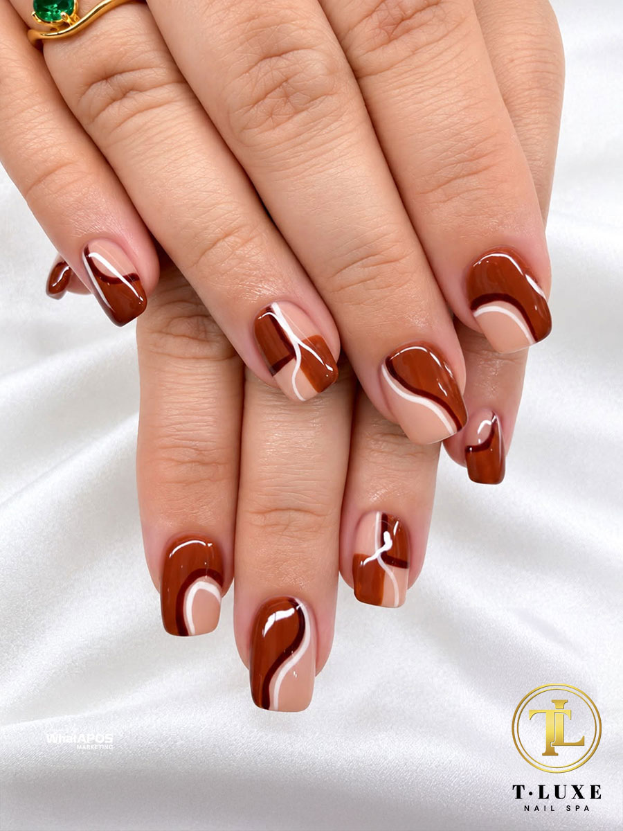 T LUXE NAIL SPA